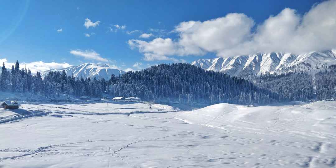 Kashmir Winter Expedition  Tour Package 5N/6D